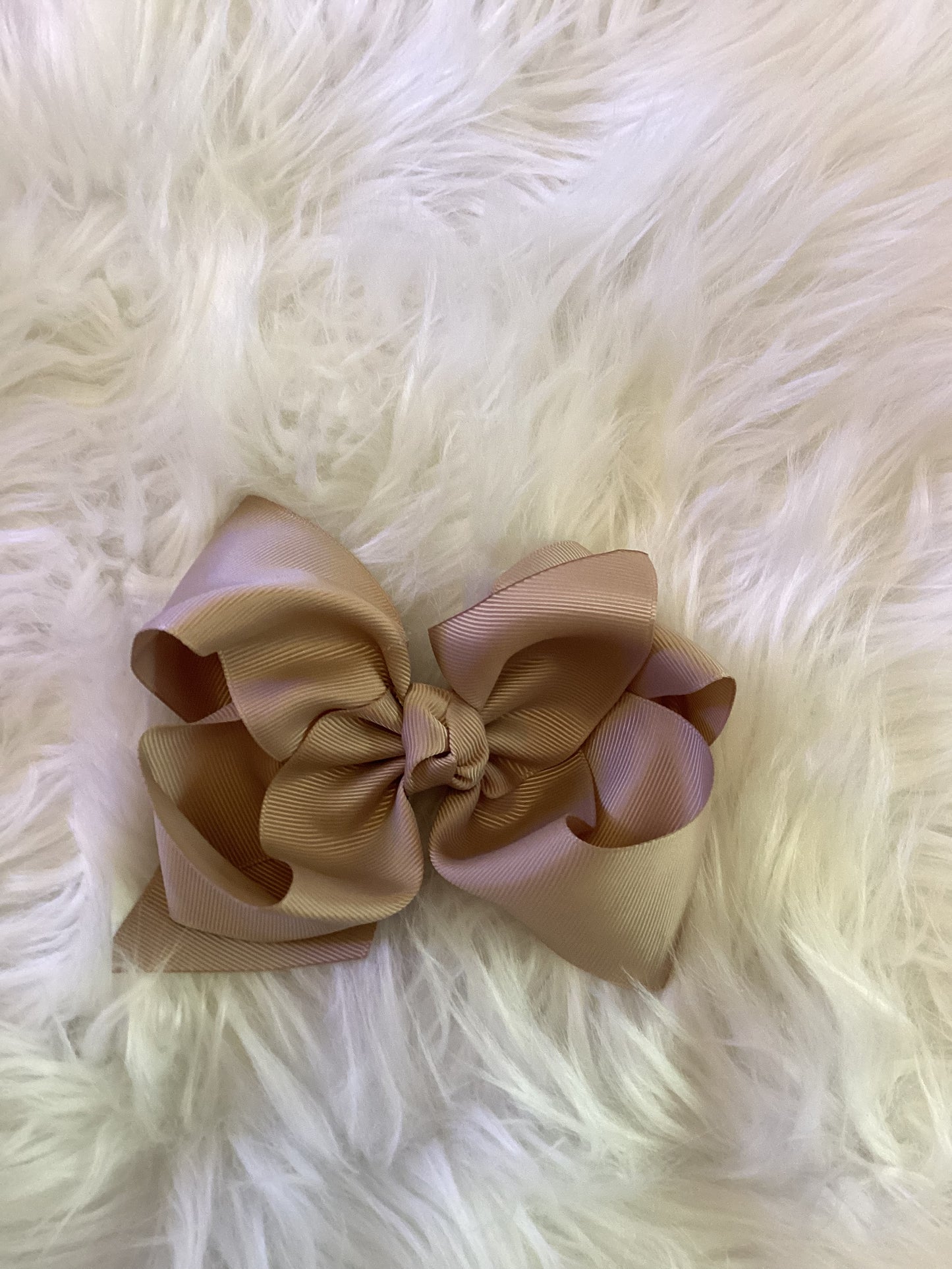 Beyond Creations Oatmeal XL Bow