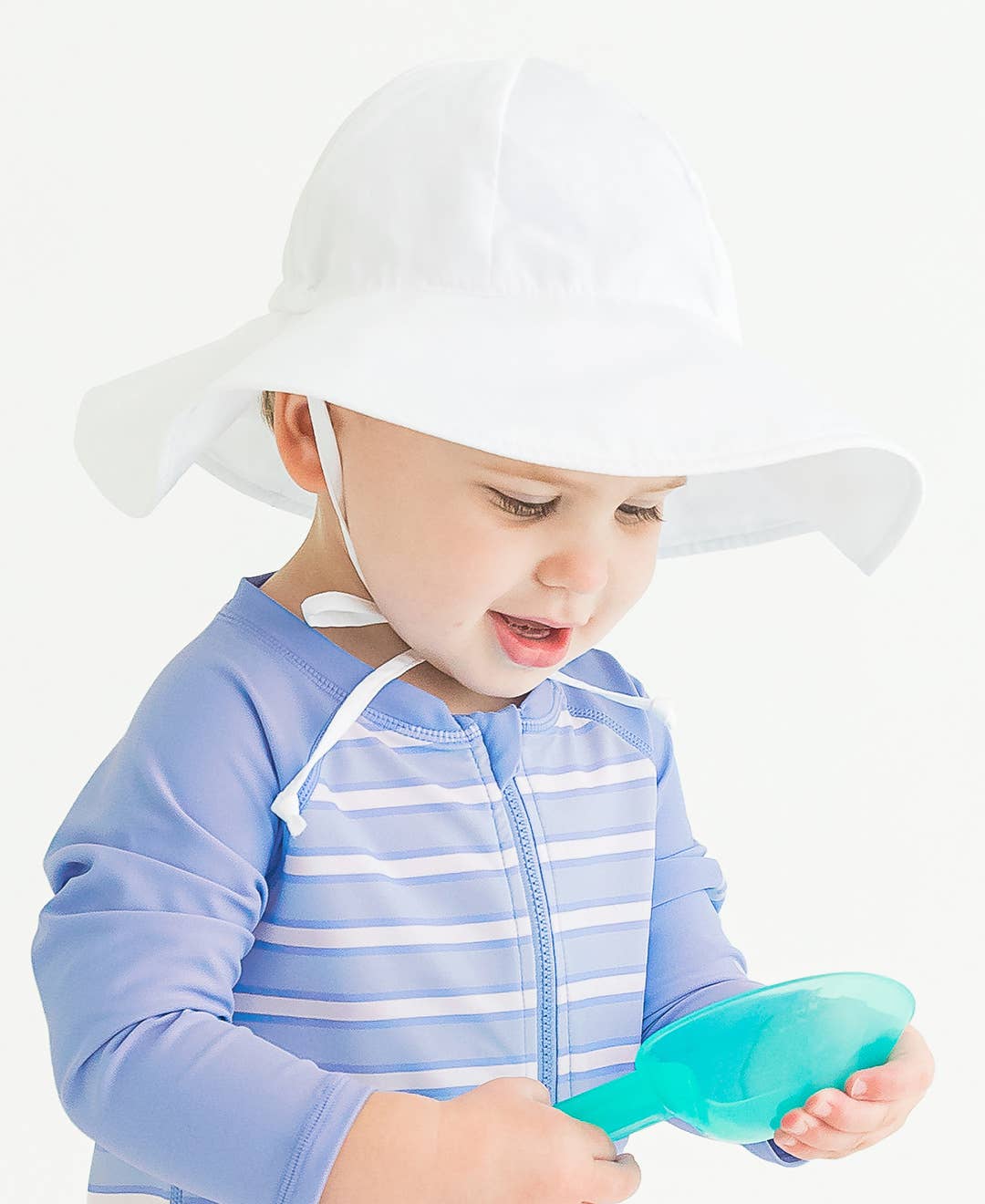 Kids White Sun Protective Hat: 0-6m